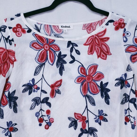 Kindred Anthropologie White Floral Embroidered 3/4 Sleeve Smocked Bottom Top S - Picture 5 of 14